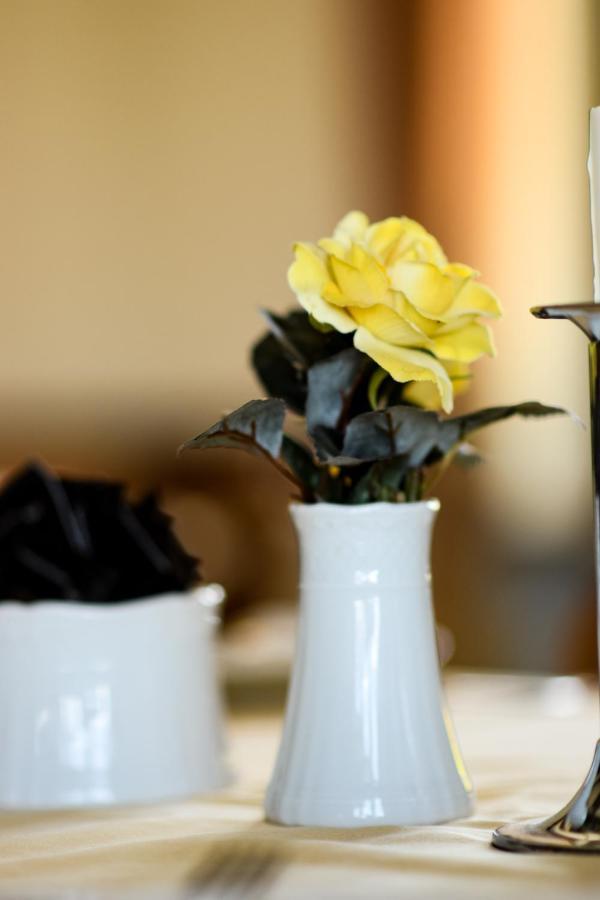 Hotel Bergwiesen - Zimmer Mit Balkon Oder Terasse Lohr am Main ภายนอก รูปภาพ