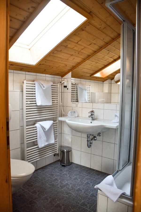 Hotel Bergwiesen - Zimmer Mit Balkon Oder Terasse Lohr am Main ภายนอก รูปภาพ